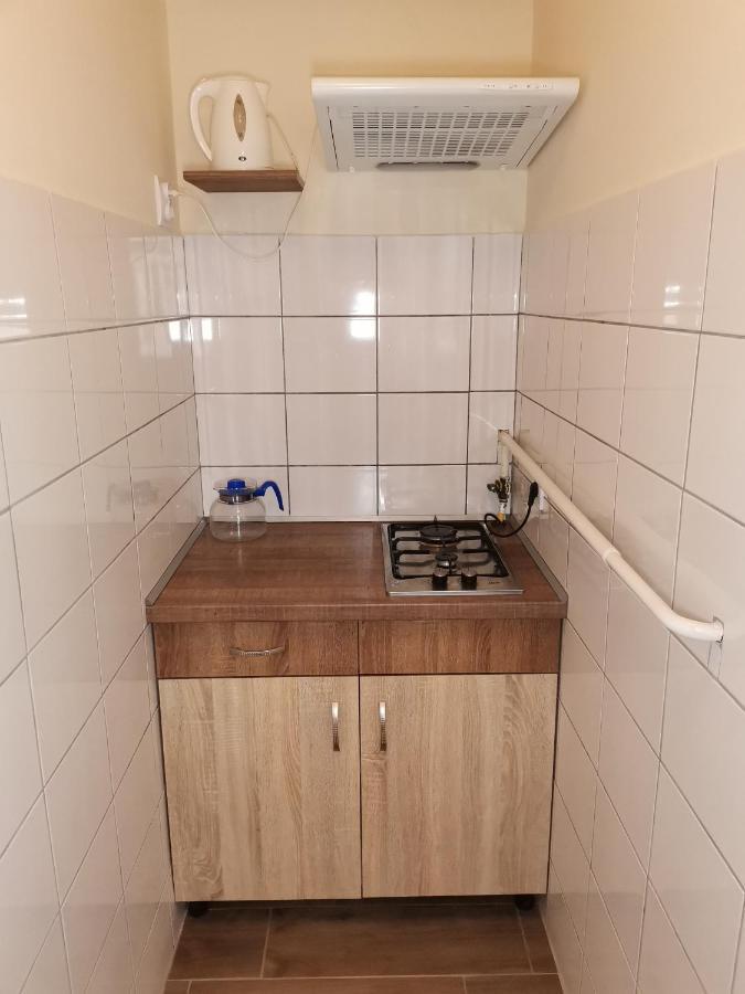 Gyoengyvirag Apartmanhaz Хайдусобосло Экстерьер фото